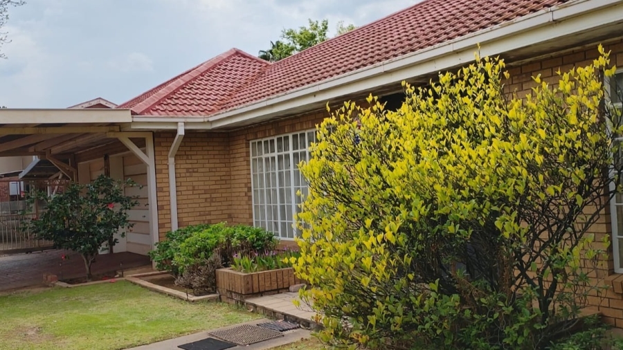 4 Bedroom Property for Sale in Parys Free State